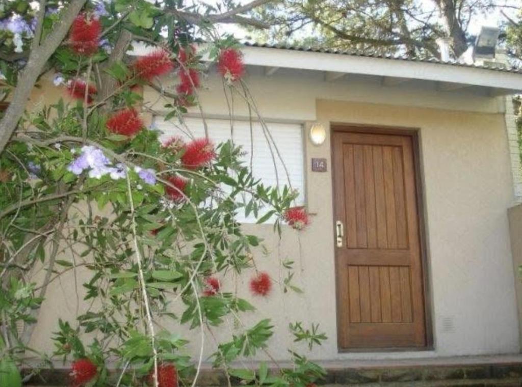 Monserrat Bungalows Con pileta y parrilla - 3