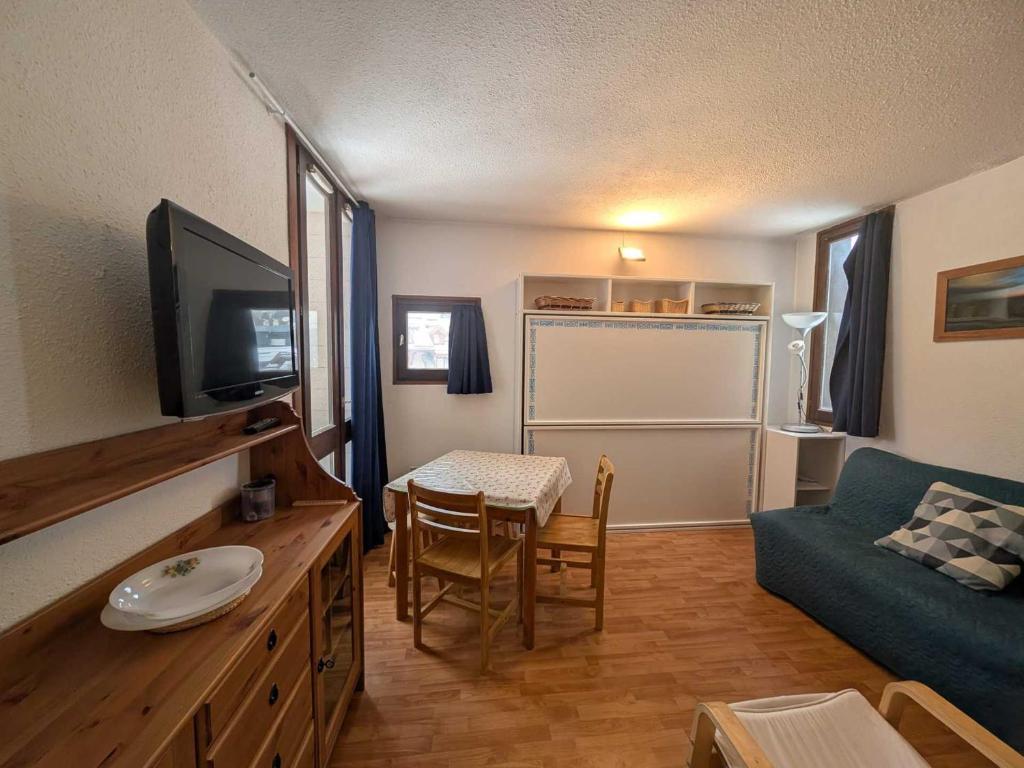 Studio 2 pers, proche pistes et commerce, parking - FR-1-445-234 - 1