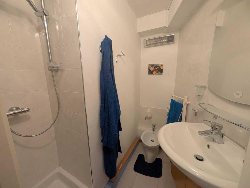 Studio 2 pers, proche pistes et commerce, parking - FR-1-445-234 - 5