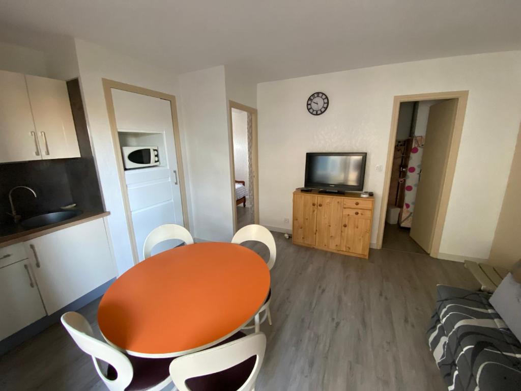 Appartement 2 pièces proche plage avec parking - FR-1-837-66 - 5