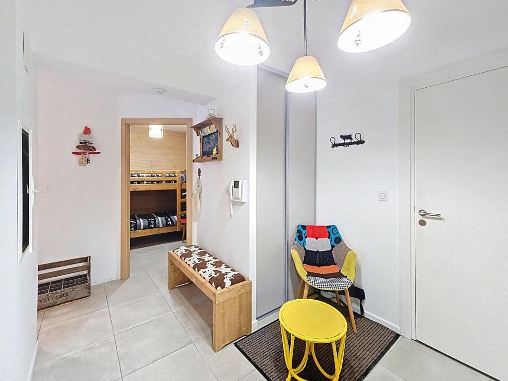 Appartement lumineux proche centre ville avec balcon et parking - FR-1-693-121 - 5