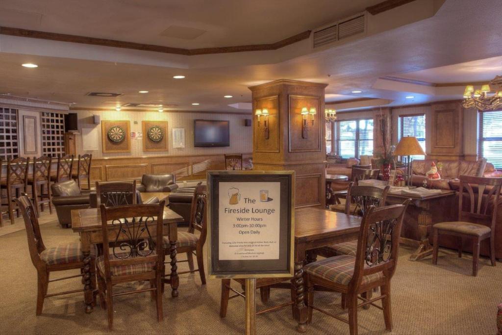 Shared lounge/TV area