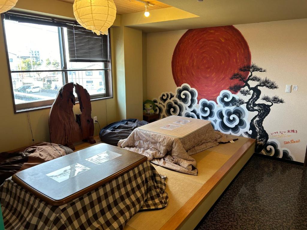 Shared lounge/TV area