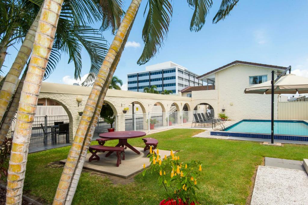 Coral Sands Motel photo