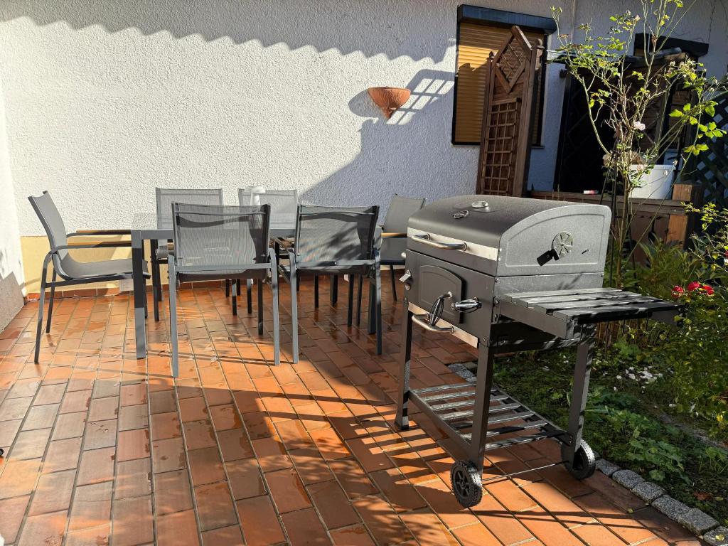 Alpen-Oase - Gemütliche FEWO mit Terrasse - 5