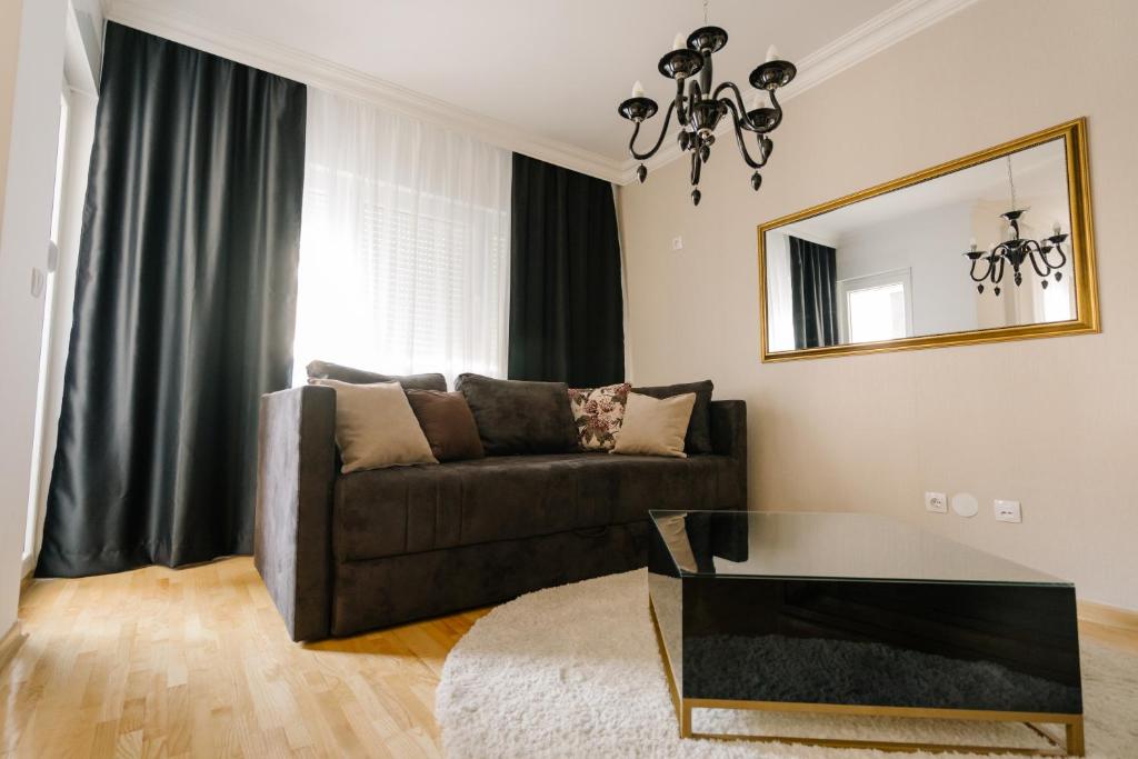 NAR Royalton Deluxe Apartment #63 Free Parking - 3