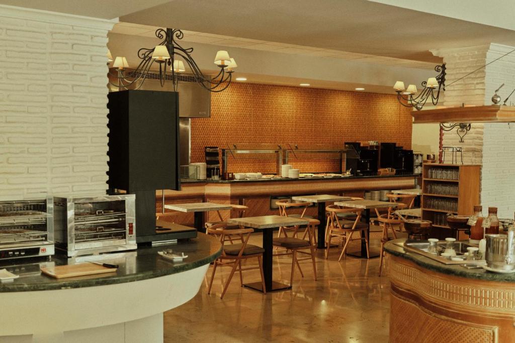 Beneste Villa Flamenca Hotel — Restaurant & bars in Nerja, Andalusia