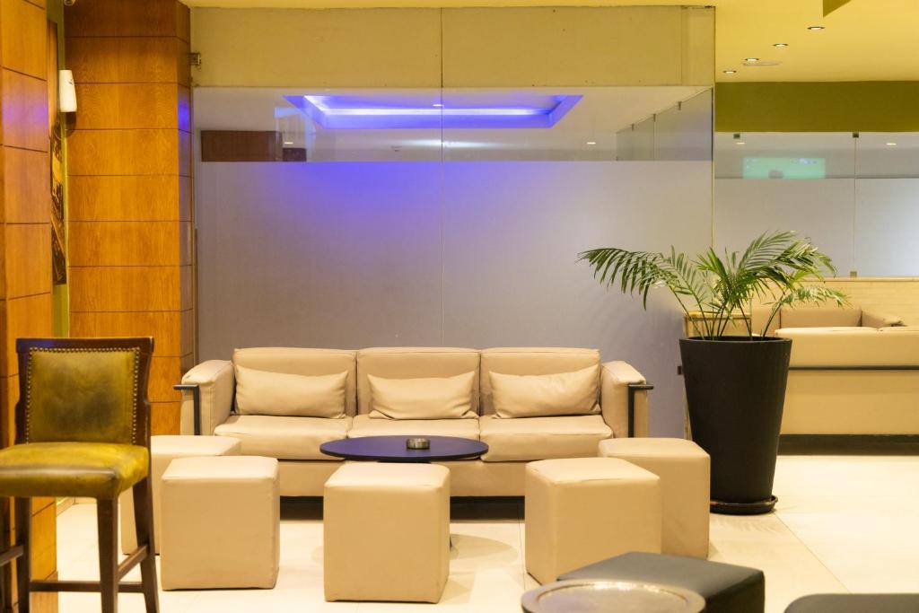 Pub/salon