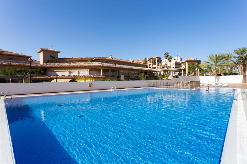 Home2Book Bright Apt. with Pool Los Cristianos - 3
