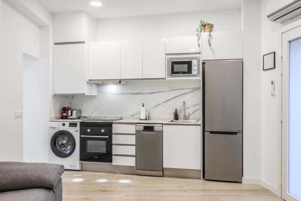 Elegant Space for Your Madrid Stay - 2