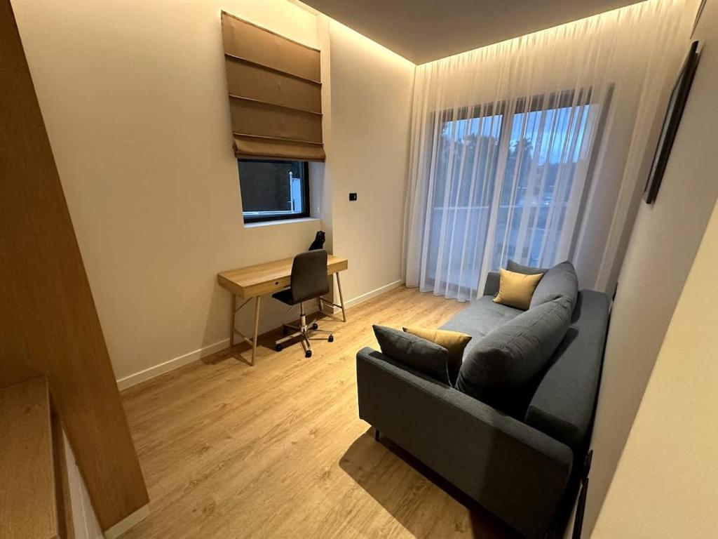 Stylish Flat by Porto Montenegro - 5