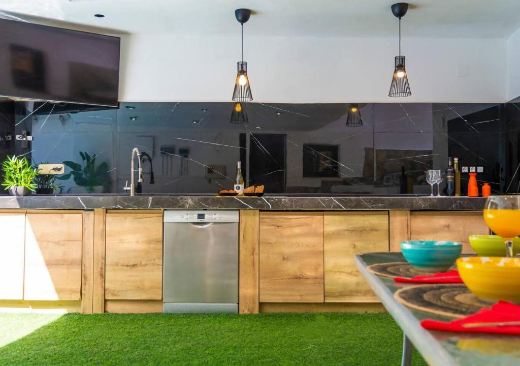 Denia Oasis • Pisc. Privada • WIFI • Familia • A/C - 4