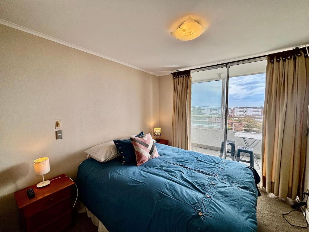 Spacious Apartment on Main Avenue Concón - 2