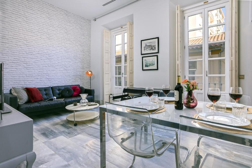 -MalagaSunApts-Merced Square 2-2 - 5