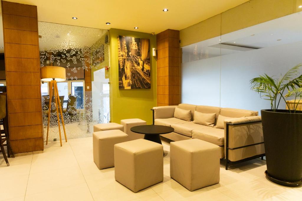 Pub/salon