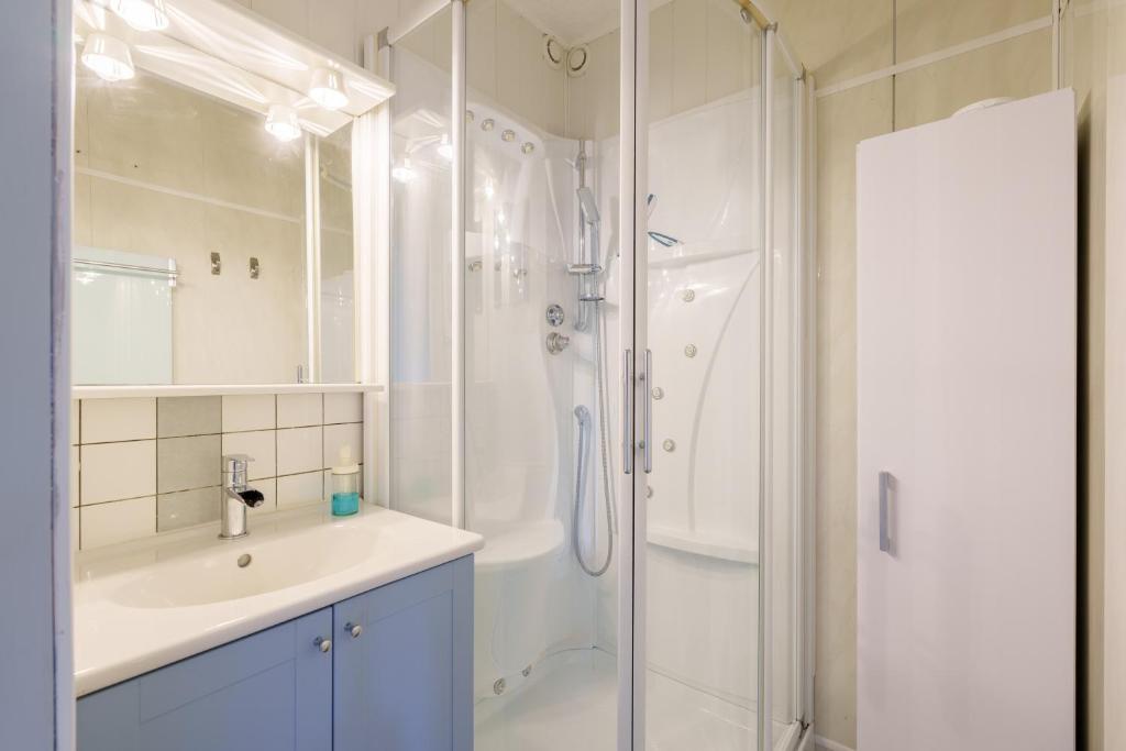 Les Champis - Studio pour 3p - 4