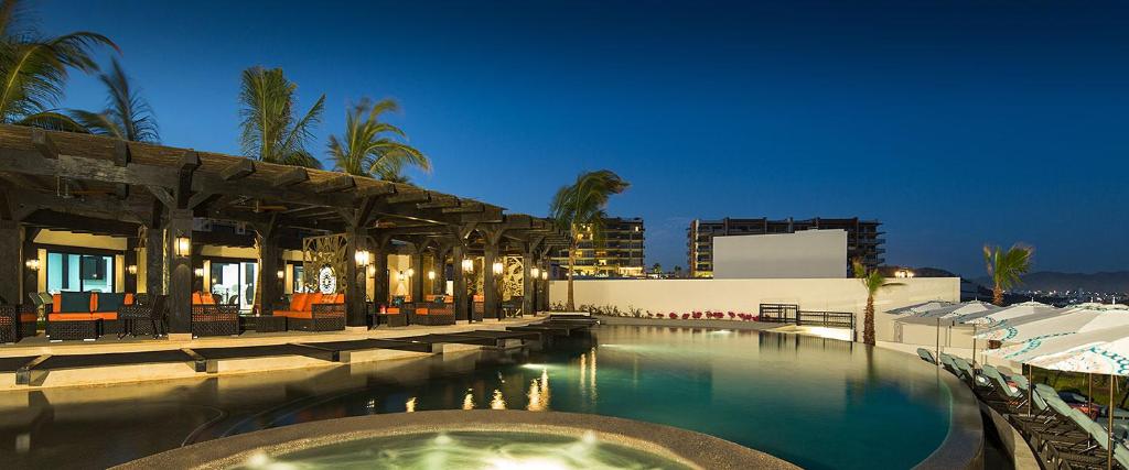 New Exquisite 3BR Condo Seaview and Access Resorts - 5