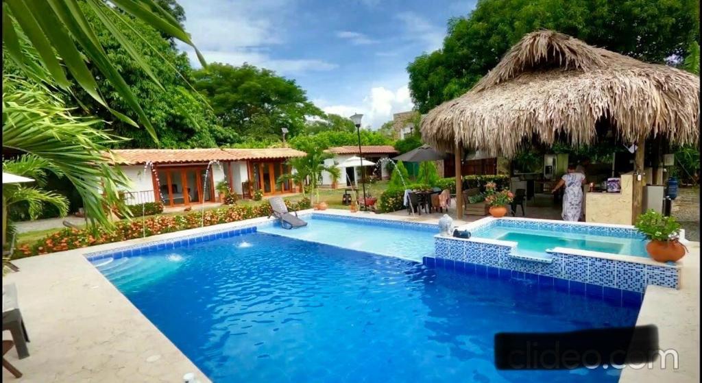 Villa with pool, jacuzzi, Turkish bath, BBQ, kiosk, and green area - 1