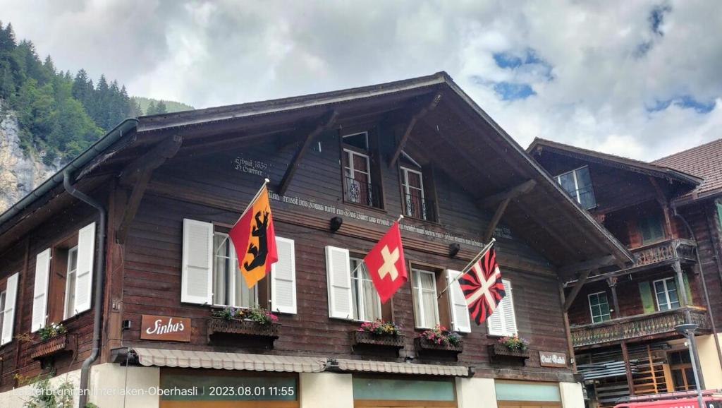 Chalet Maithili Lauterbrunnen -152-Year-Old Majestic Chalet - 5