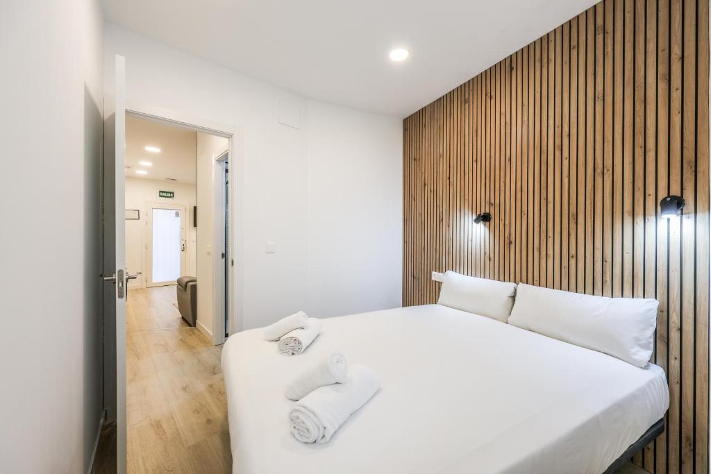 Modern Space for Your Madrid Stay - 5