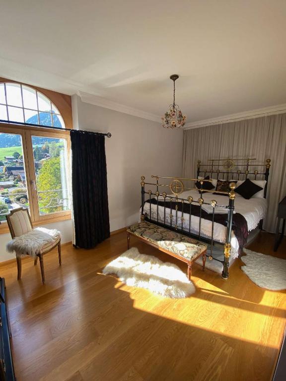 Cozy Swiss Getaway With Mountain Views - 3