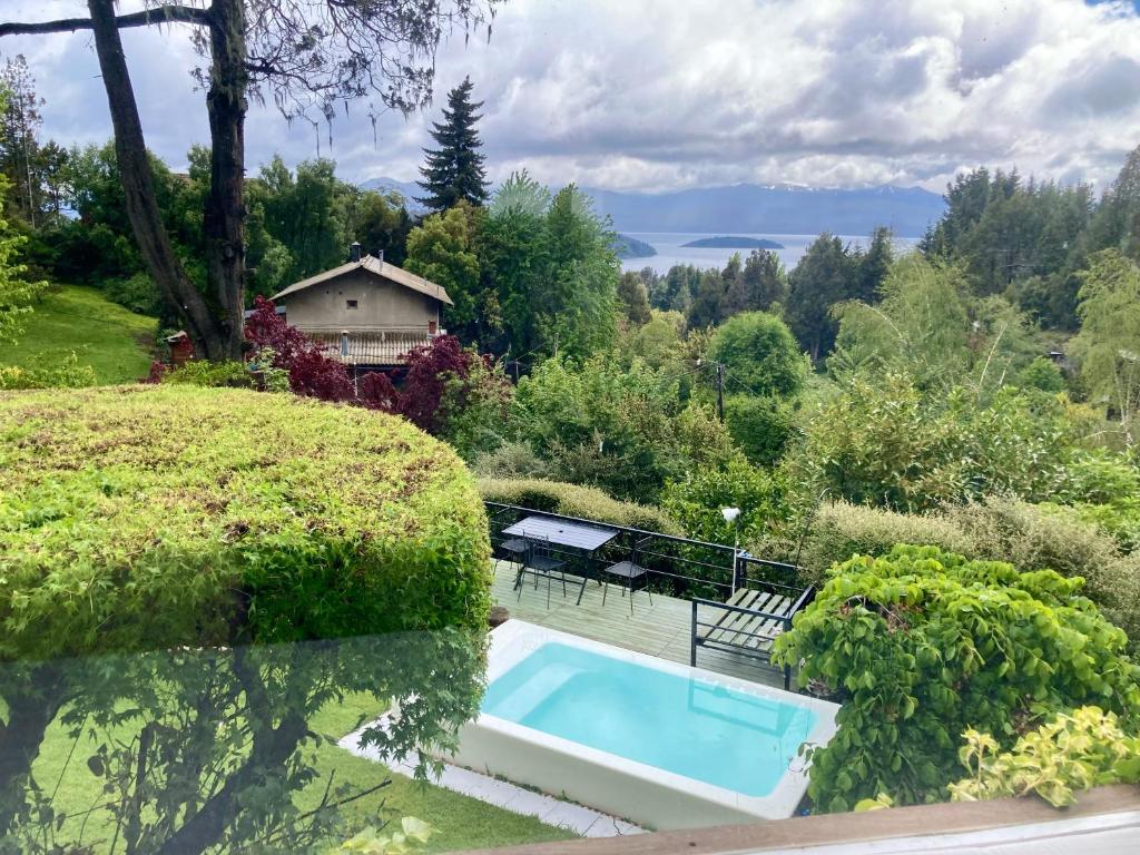 Gran casa con pileta climatizada y vista al lago - 5