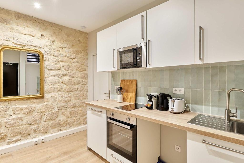 Charming Apartment Center of Paris by Studio Prestige - 2