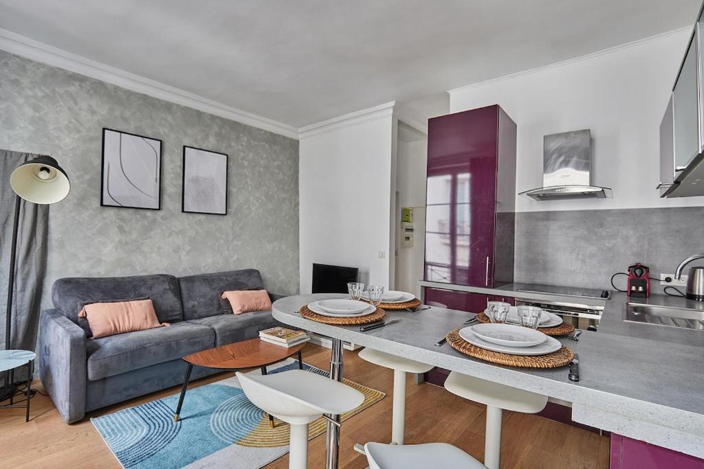 Apartment Center of Paris by Studio prestige - 1
