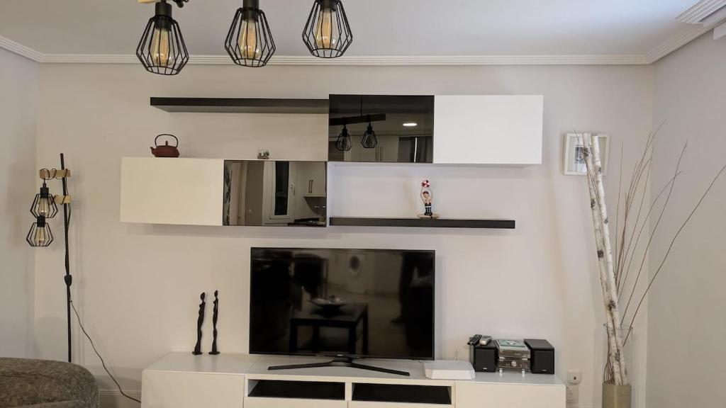 Tranquilidad, Pintxos y Playa en el barrio de moda Gros ESS02855 - 2