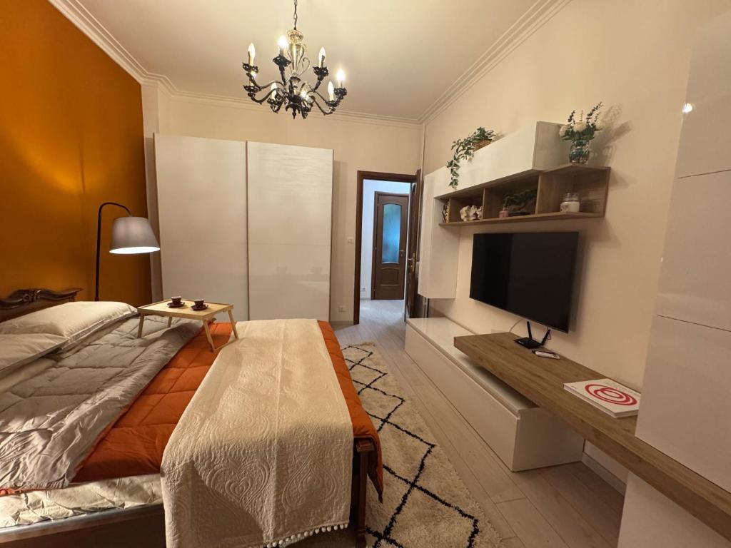 Cozy 2-room apartment in a quiet neighborhood - 1