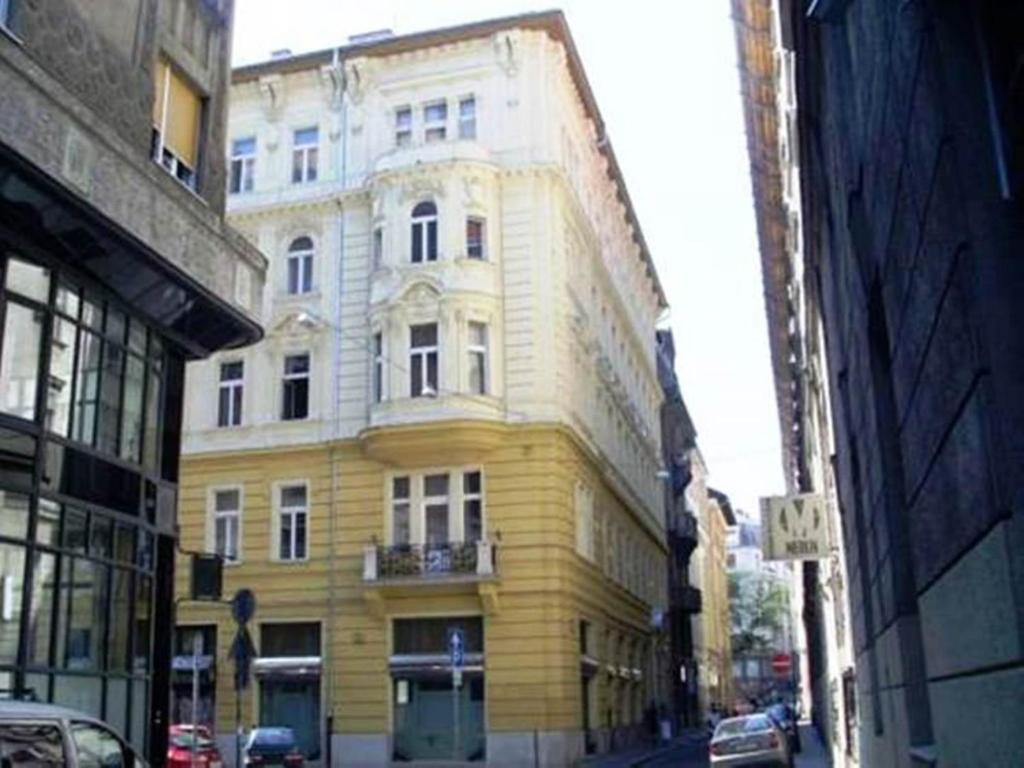 Budapest Loft Central Design Home photo