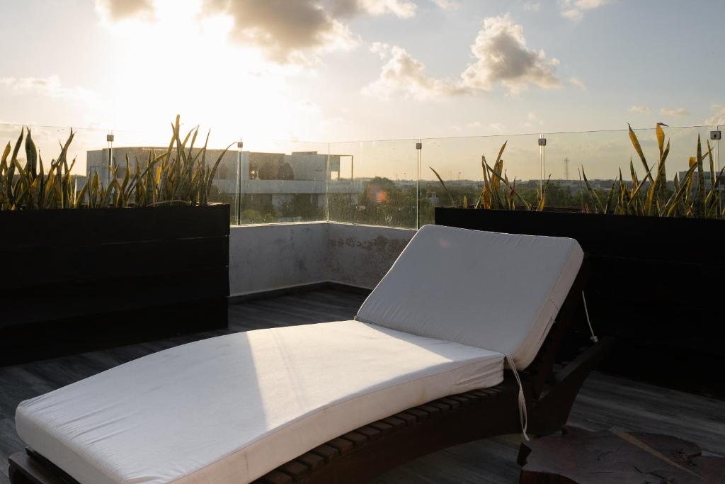 Magical 2 Penthouses & Apartment with 2 Private Pools and Jacuzzi - 2