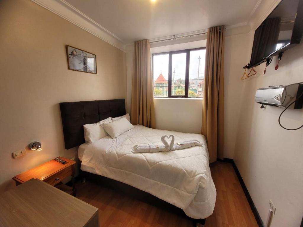HOTEL HUAYNAPATA Pardo - 2