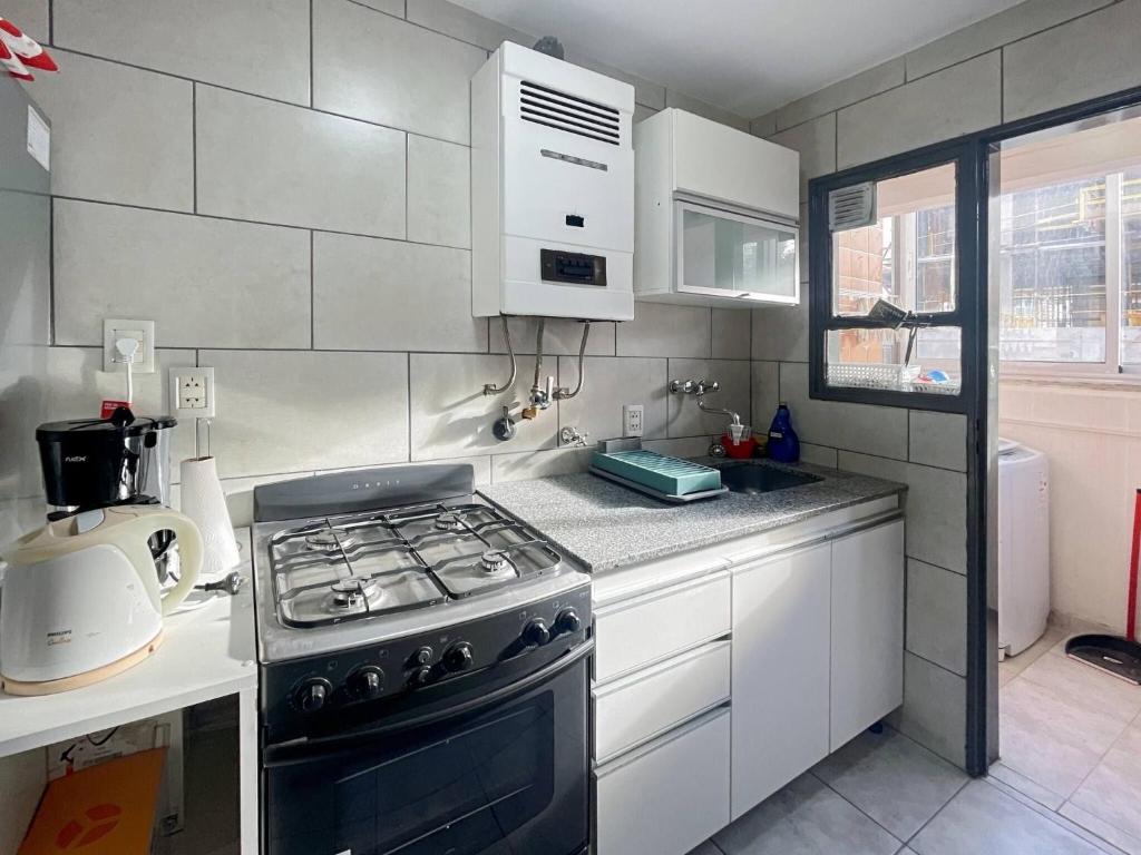 Beautiful 2 bedrooms and Cozy Apartment in the Heart of Palermo - 4
