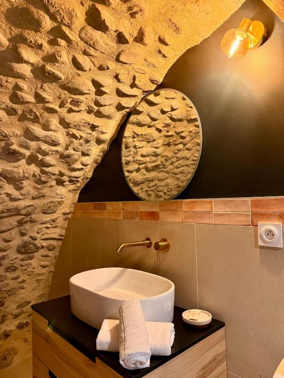 La Pierre Dorée - popular, elegant, fully equipped - 3