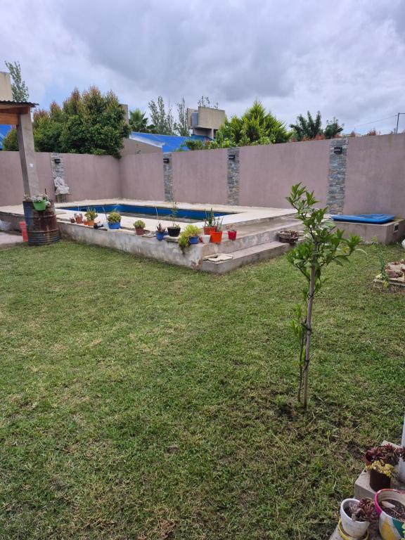 Casa con quincho, parrilla y pileta - 2