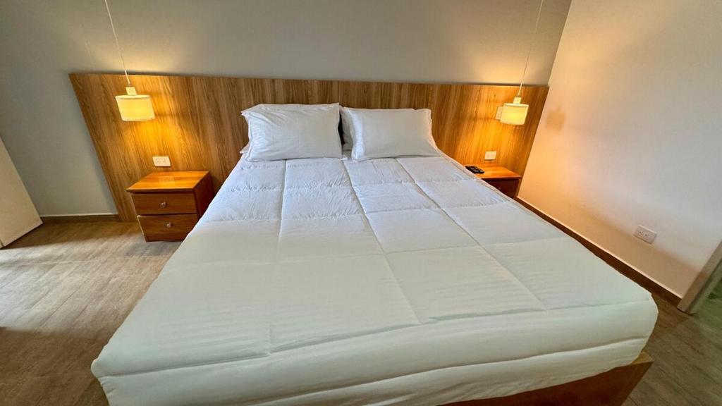 Apartment 2503 - 5