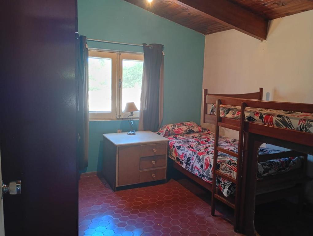 Casa con pileta y parrilla - 2