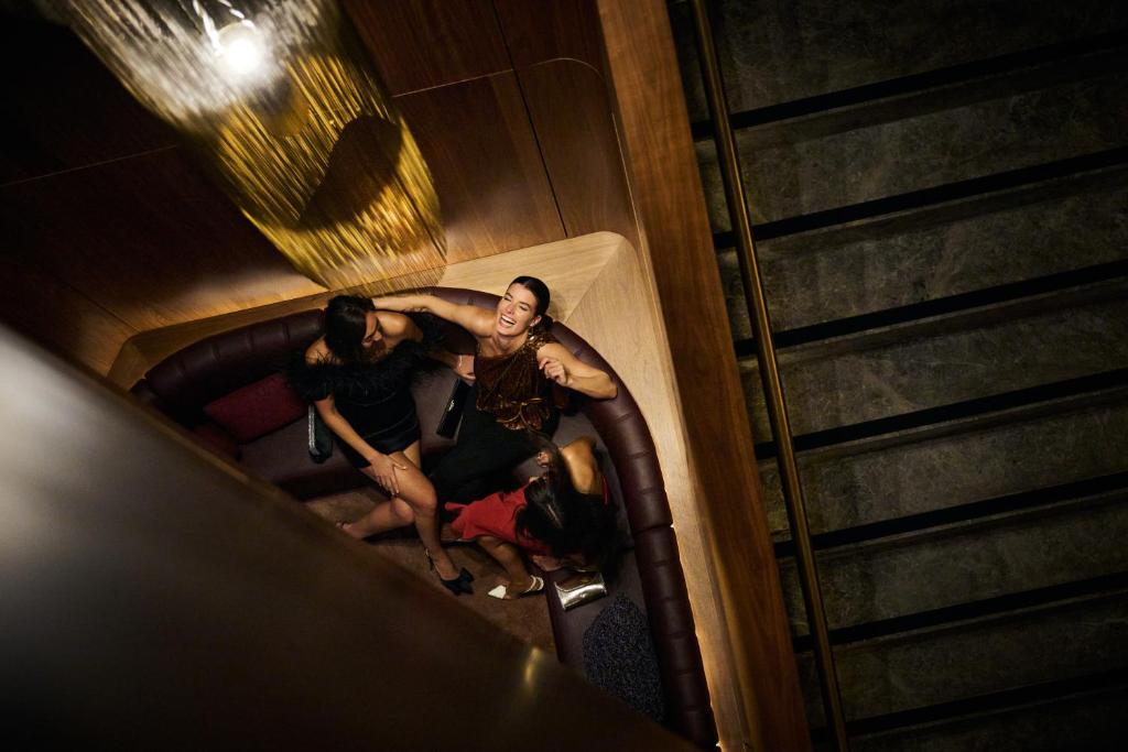 フロント・ロビー