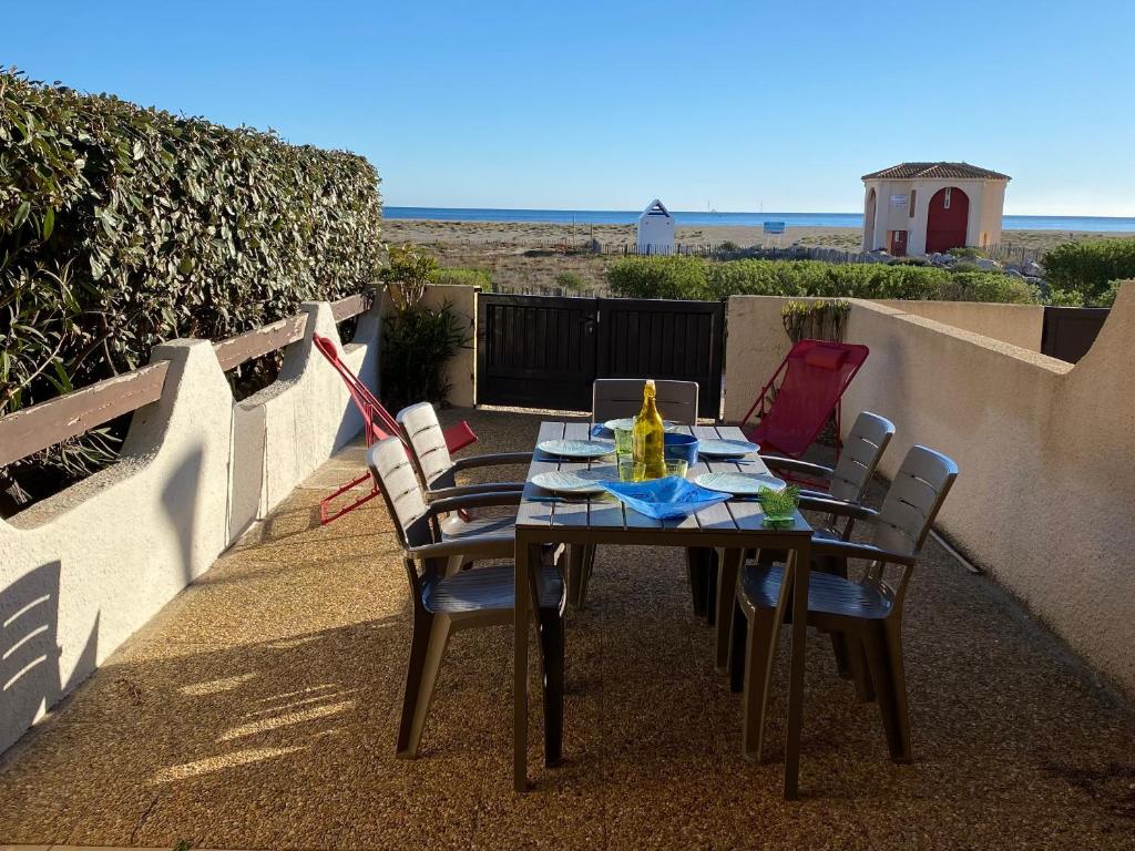 Port Leucate : Villa T2 Mezzanine Climatisée, Animaux <10kg OK, 5 pers., Front de Mer, PKG - FR-1-798-61 - 2