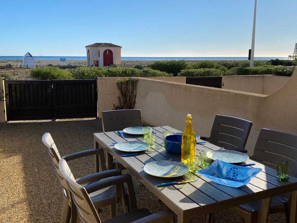 Port Leucate : Villa T2 Mezzanine Climatisée, Animaux <10kg OK, 5 pers., Front de Mer, PKG - FR-1-798-61 - 3