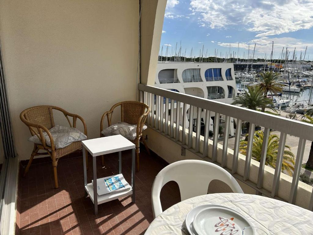 Appartement 4 pers. avec parking à Port Camargue - FR-1-250-324 - 4