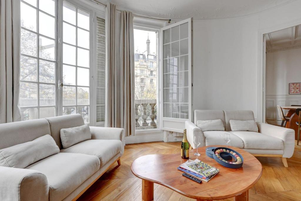 TBS 319 - Superb apartment with Eiffel Tower view - 2