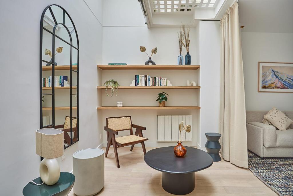 Apartment Le Marais Centre de Paris by Studio Prestige - 3
