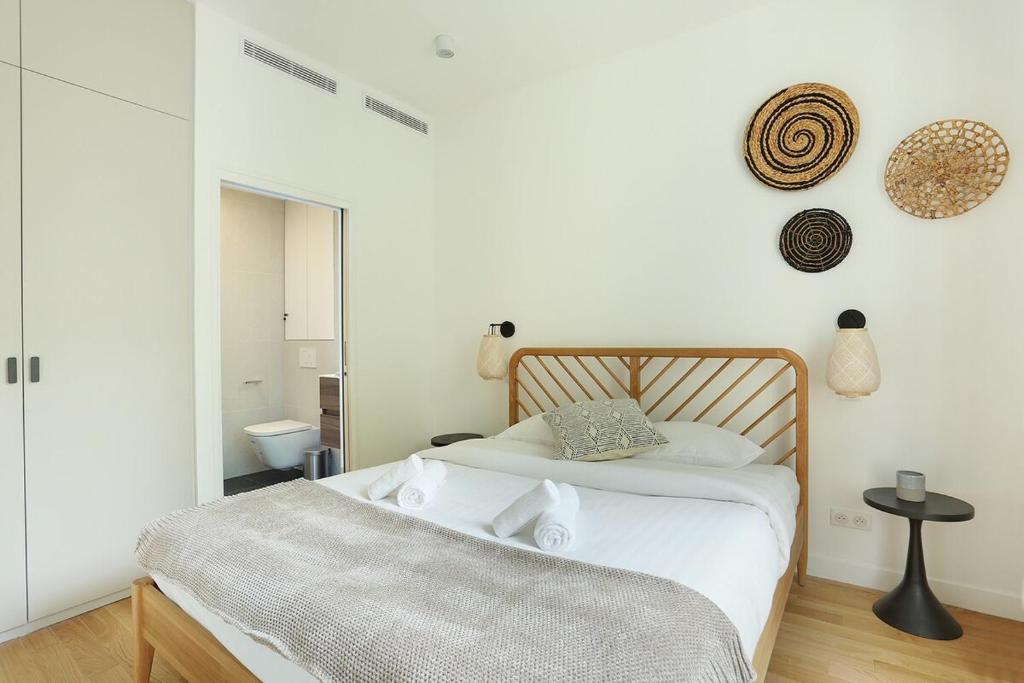 Apartment Center of Paris by Studio prestige - 4