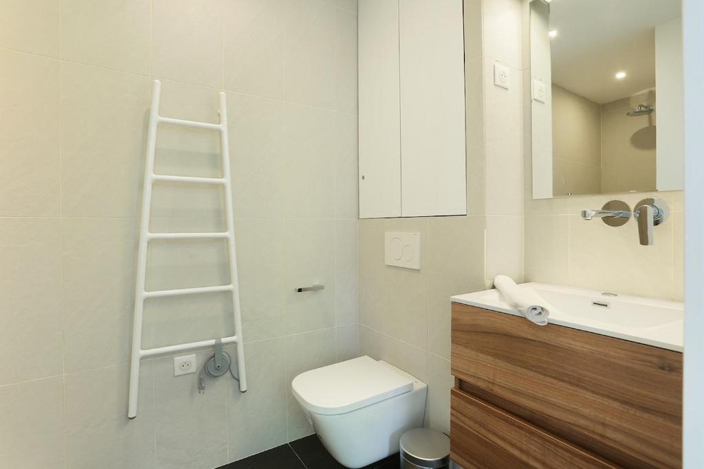 Apartment Center of Paris by Studio prestige - 5