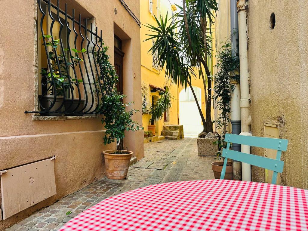 B005-Charmant appartement au coeur du Suquet - 5