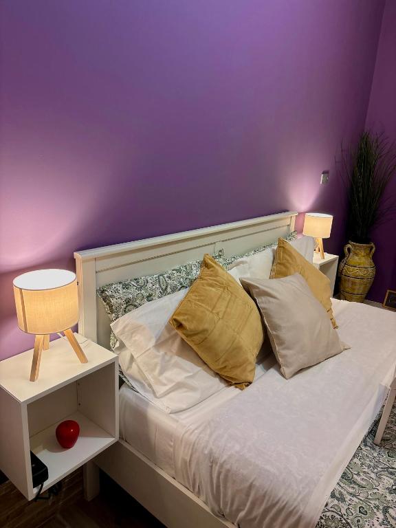 "Private Room" stanza privata with private bathroom - shared kitchen and beautiful terrace on Taormina Center Hostel Taormina - 2