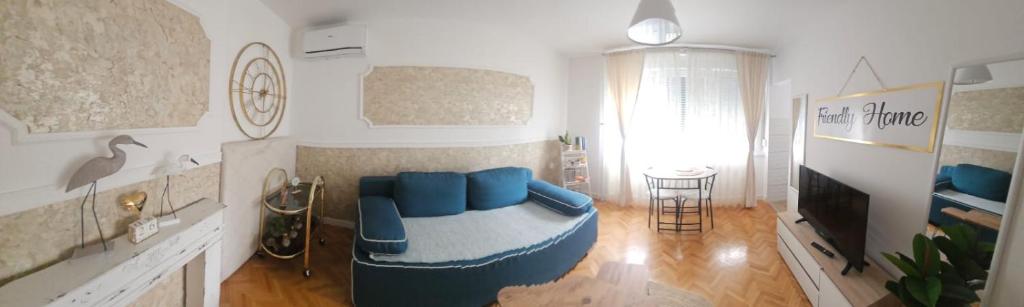 FRIENDLY HOME - 5