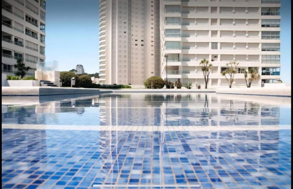 apartamento a estrenar frente al mar - 1